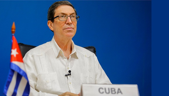 'Cuba se siente deudora con las naciones del Sur por la Solidaridad internacional que siempre recibió, y con África, en particular, por su presencia en nuestra cultura'. Canciller cubano en conferencia de prensa.
#Cumbreg77 #CumbreG77China