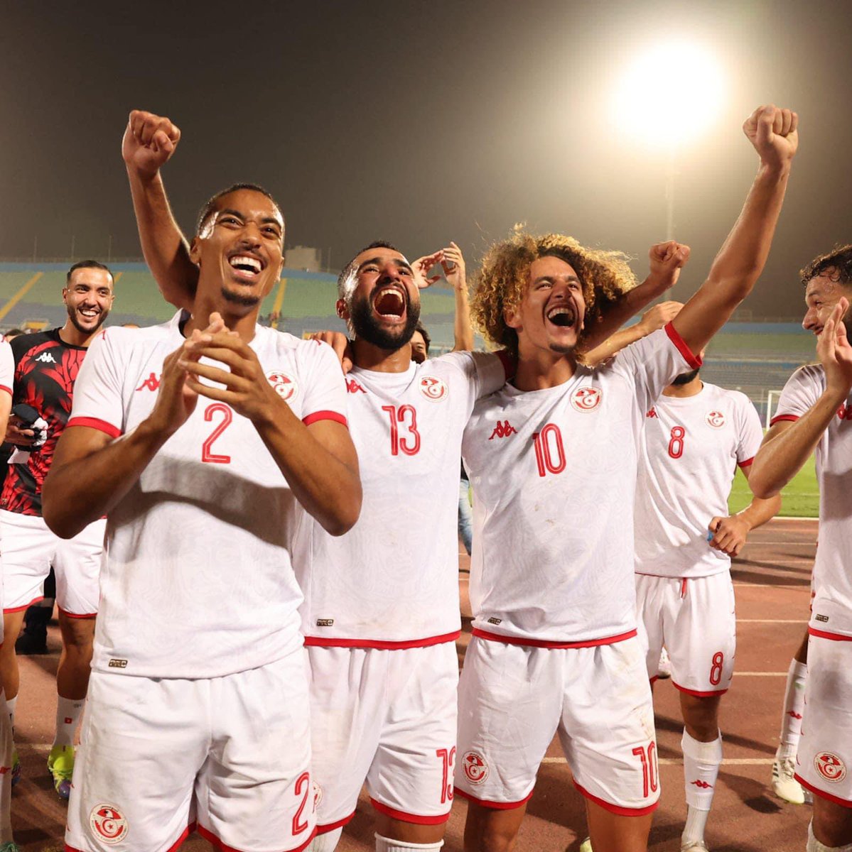 🗞️

Football : La Tunisie mate l'Egypte de Salah au Caire ! 

Les Aigles de Carthage ont réussi une performance aboutie face à l'Egypte, en s'imposant (3-1) devant son public

📝 ettachkila.com/?p=45895