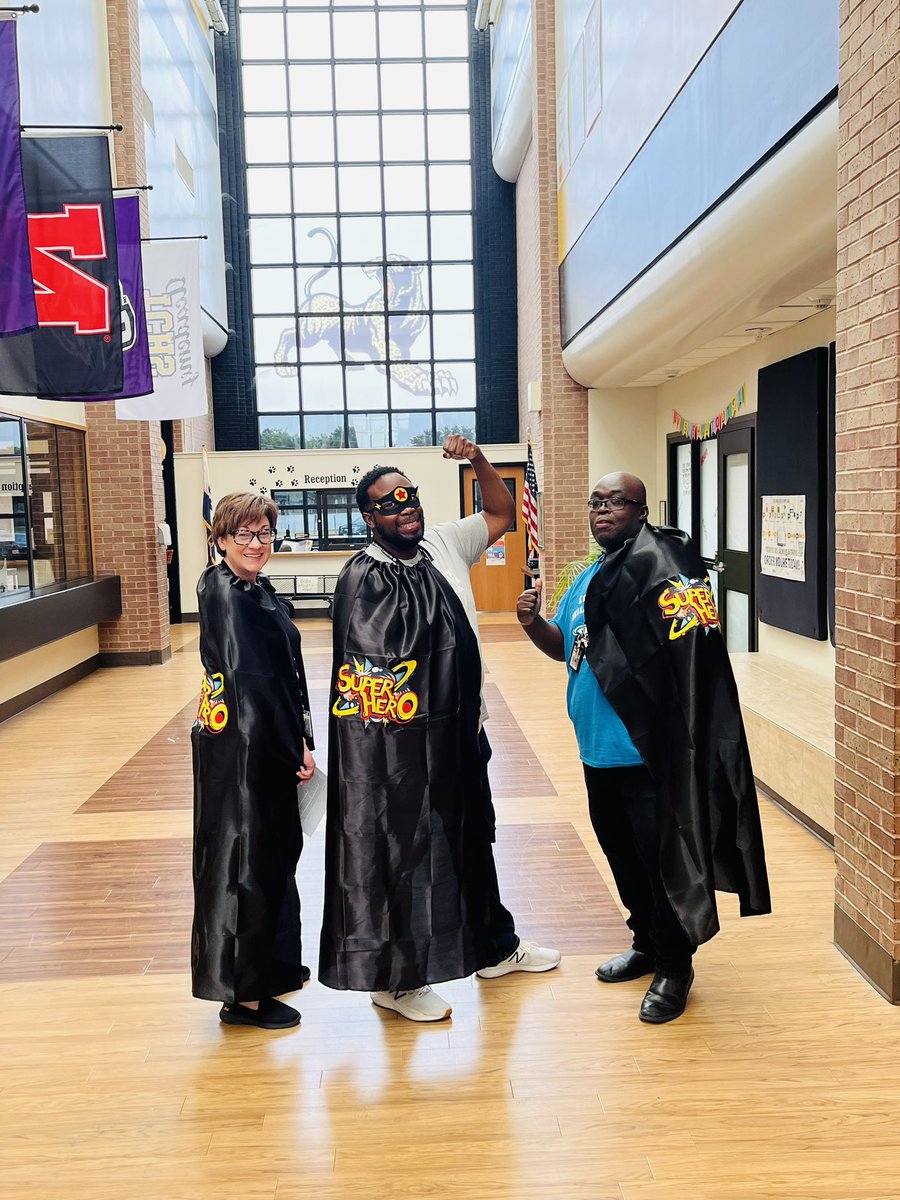 Lakeview students, parents, &amp; staff never fear, we have 3 Superheroes that are always here🦸🏻‍♀️🦸🏾‍♂️🦸🏿‍♂️!! <a href="/LakeviewMS/">Lakeview MS</a>  <a href="/LVMSCOUNSELORS/">Lakeview Middle School Counselors</a> <a href="/MrMLMorris/">Matthew L. Morris</a> 
#KindnessWeek💛🖤
#Adminleadsbyexample🥳
#LeaveaLeopardPrint🐆