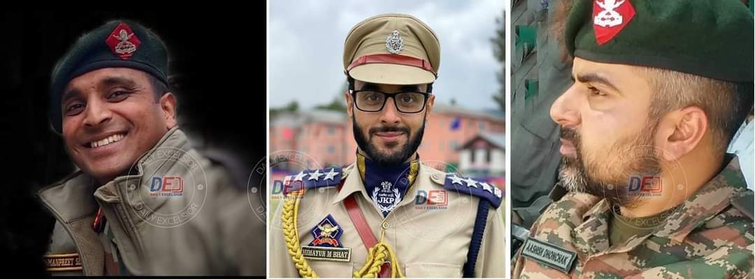 SambyalInder's tweet image. शत शत नमन :देश के लिए जो जान की बाजी लगता है वहीं शाहिद कहलाता है:
#Colonelmanpreetsingh
#MajorAshish
#DYSPHumayanBhat