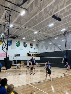 Great wins over Horton and McLouth last night for the Lady Volley Dragons on both the Varsity and JV side!