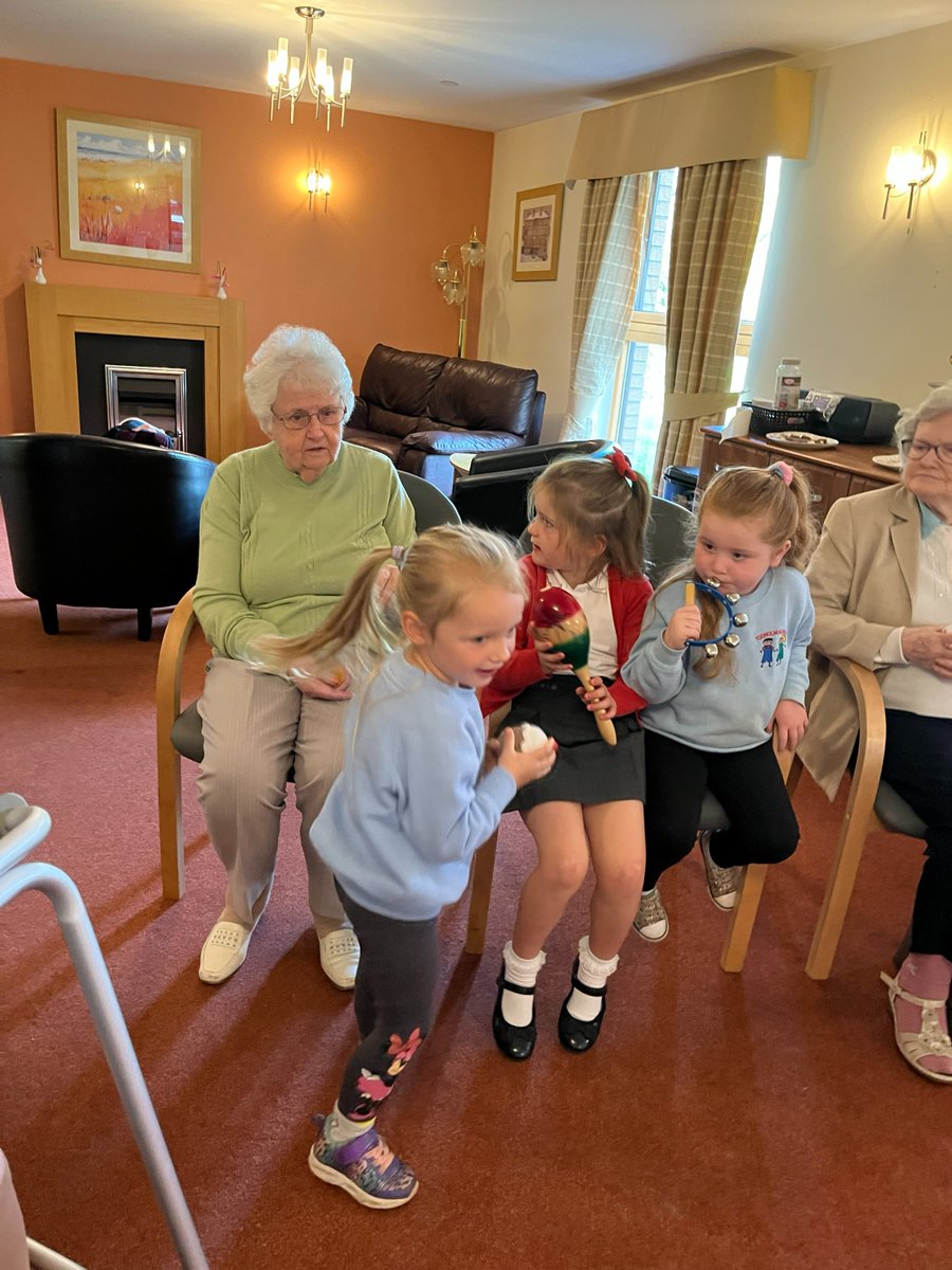 What's better than receiving a book from <a href="/dollyslibrary/">Imagination Library</a>? Sharing it with pals! And your buddies might be a wee bit older.

Pupils from <a href="/TodholmPs/">Todholm PS</a> visited Hunterhill Care Home to share their latest book with story and music time. A great way to read, learn and have fun together!
