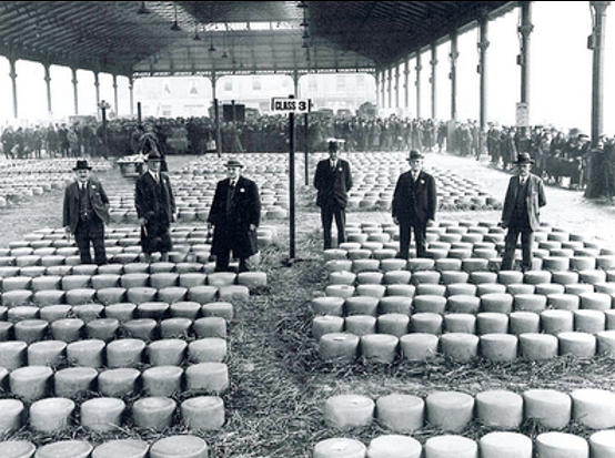 LancsLibraries's tweet image. Here&apos;s a picture of Preston Cheese Fair from 1925 because.....
....there&apos;s no such thing as too much cheese!
Check out our image archive on #RedRoseCollections
redrosecollections.lancashire.gov.uk/view-item?i=27…
