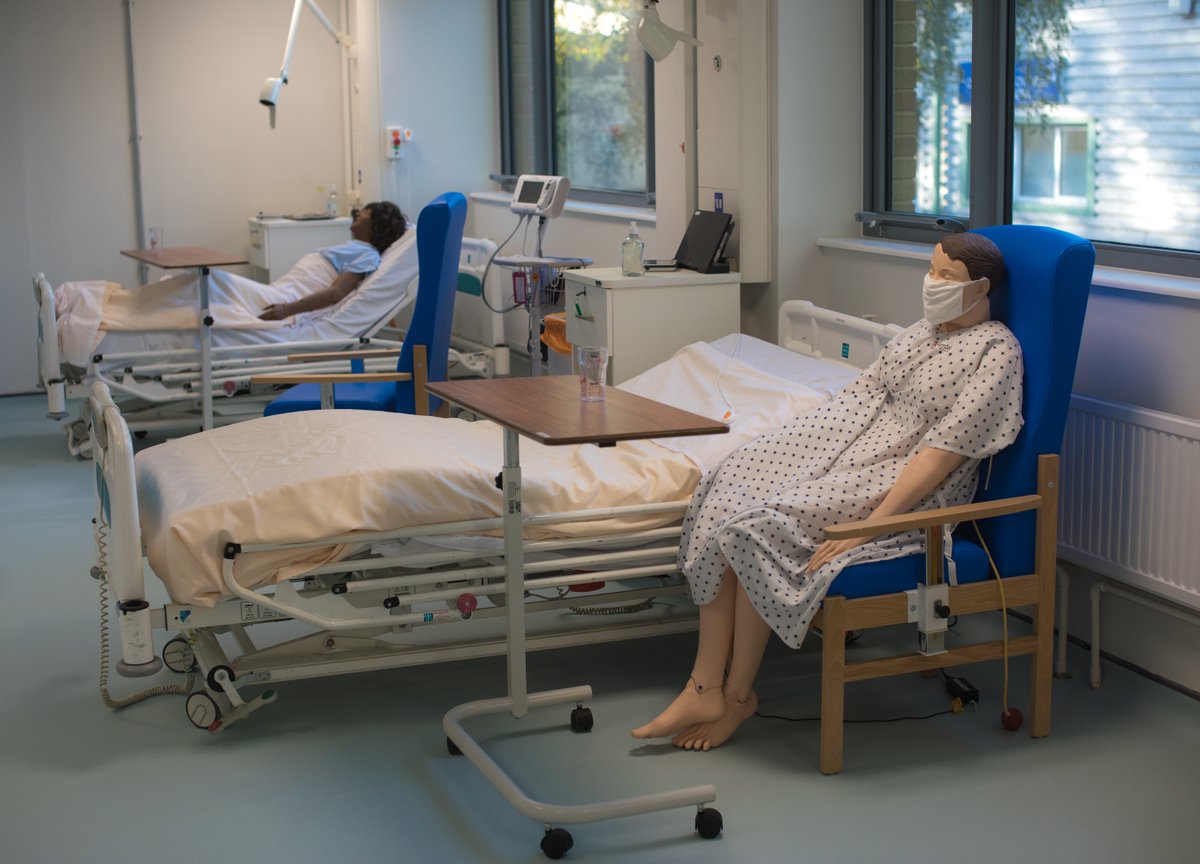 YeovilCollege's tweet image. Did you know that Yeovil College is part of the prestigious West of England Institute of Technology (@WE_IoT)? ✅

Our IoT students benefit from UK-leading technology and facilities, providing better jobs and better lives, for more. 💙

#ChangingLives #WEIoT #DigitalSkills