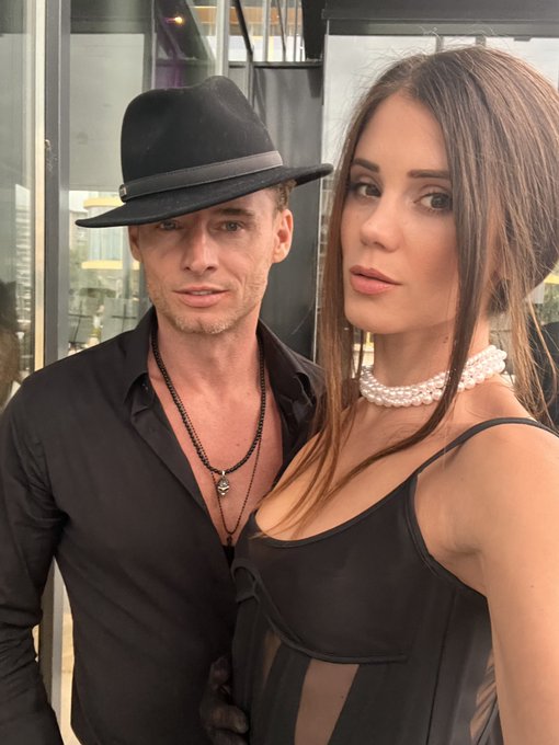 we are sexy right @LittleCapriceTM &amp; @marcello_bravo https://t.co/VyAzOXo2Mq<a class="tags" href="/tag/littlecapricetm">@littlecapricetm</a><a class="tags" href="/tag/marcello_bravo">@marcello_bravo</a>