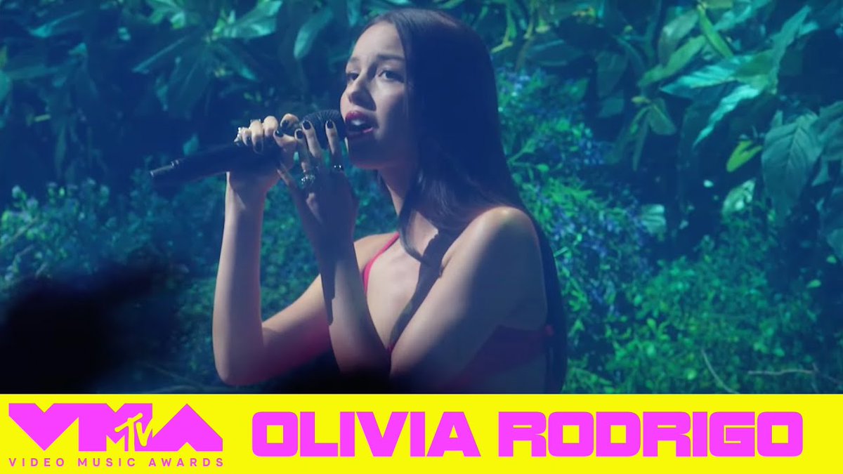 📹 Olivia Rodrigo performs 'vampire' and 'get him back!' at the 2023 MTV Video Music Awards (VMAs)
🗓️ September 12, 2023
#⃣ #OliviaRodrigo #OliviaRodrigoGUTS #vampire #gethimback #VMAs #VMAs2023
🔗 olivia-rodrigo.org/2023/09/13/vam…