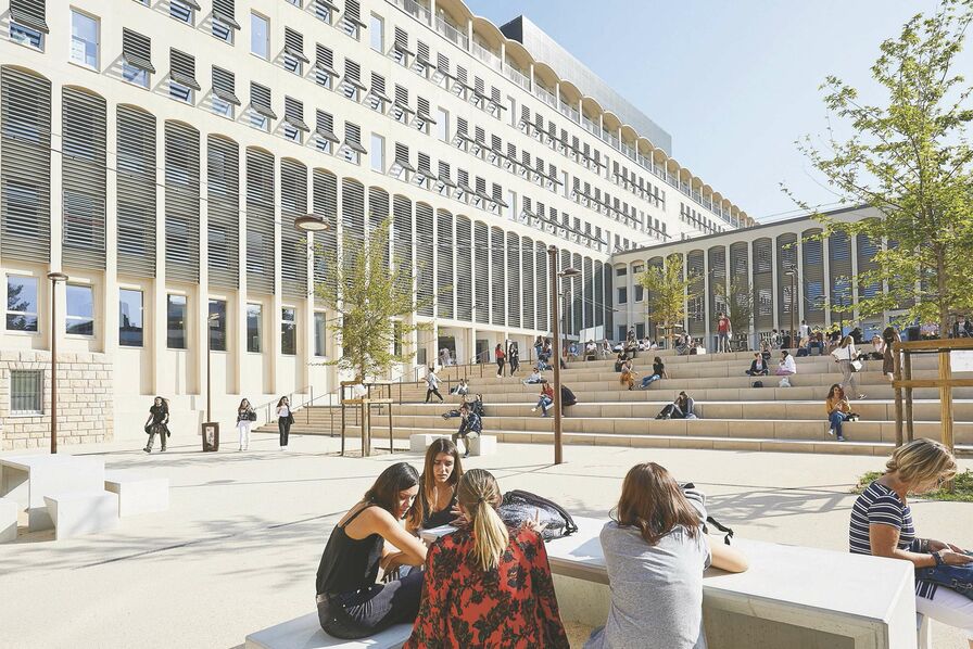 Poste d'ATER en histoire de l'art moderne, université d'Aix-Marseille
date limite 20 septembre !
blog.apahau.org/poste-dater-hi…