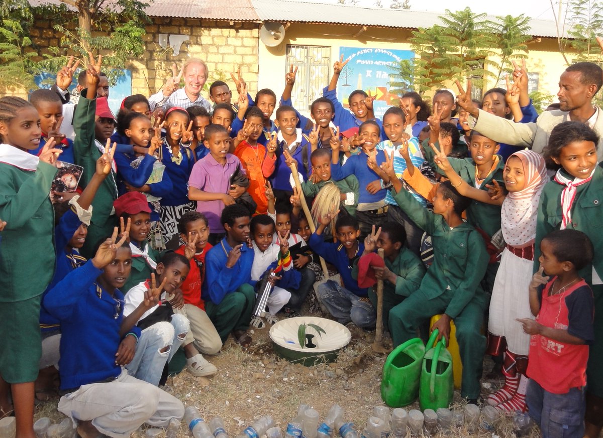 groasis's tweet image. Saturday was International Day for the Preservation of the Ozone Layer.  We urgently need to start planting billions of trees with the #Waterboxx to remove this excess CO2 from our atmosphere and store it safely in the ground and in additional biomass.
timeanddate.com/holidays/un/in…