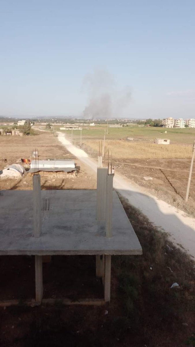 IbrahimDSY1's tweet image. Syrian air defenses intercepted several Israeli missiles over Tartous coming from international water, while some hit a military point between the Deir Al-Hajar villages and Al-Jammasa in Tartous countryside.
No casualties reported yet, waiting for official statement