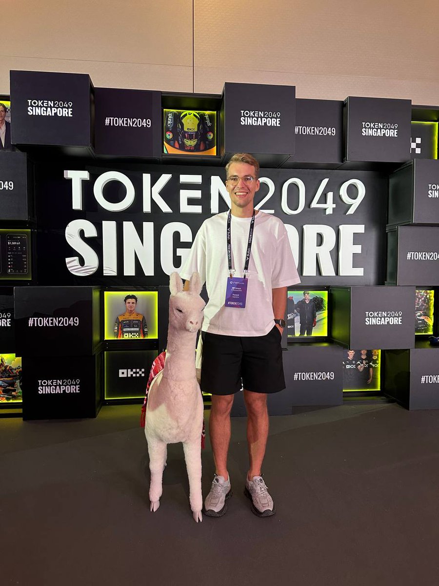 Fun times with @vygandas25 at <a href="/token2049/">TOKEN2049</a> 

It's been great catching up with exciting projects and some old friends 🤝