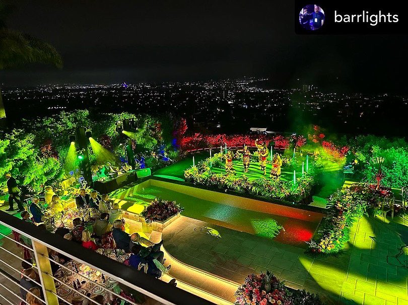 TheRobeWay's tweet photo. Setting the mood high above the city skyline below with Barr Lights &amp; the event #lightingdesign using @Robelighting #ESPRITE LED luminaires.

#therobeway #robelighting #waycoolwednesday #barrlights #eventlighting #eventdesign https://t.co/wPWCMvmGiJ