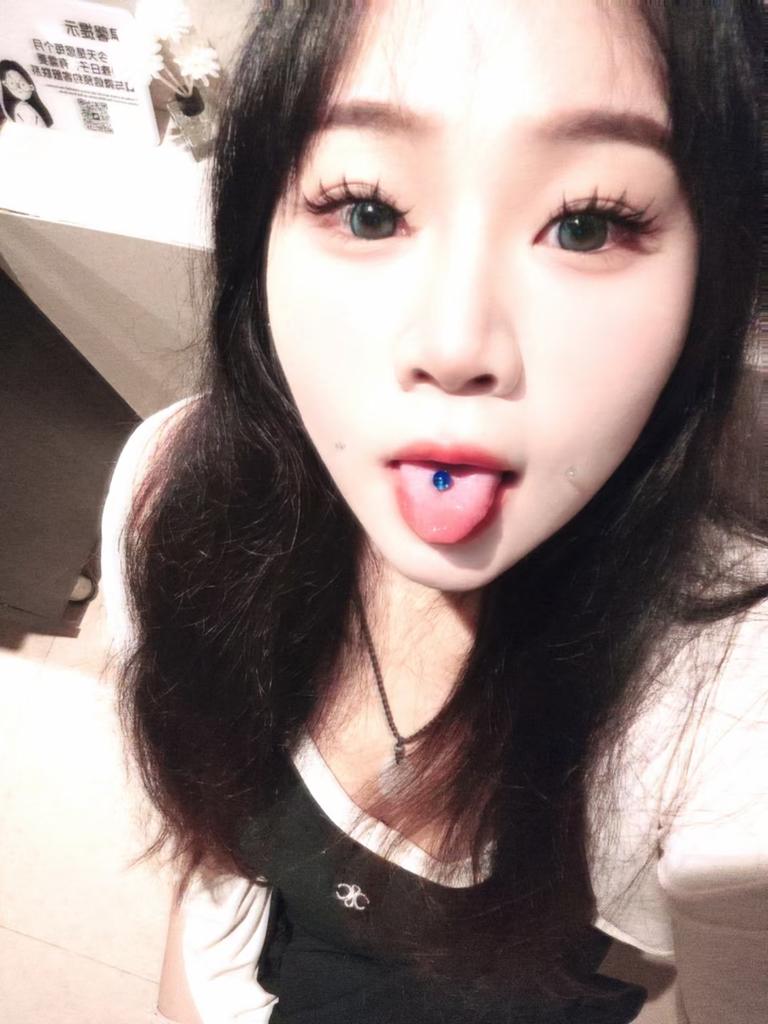 骚肉肉妹妹预告