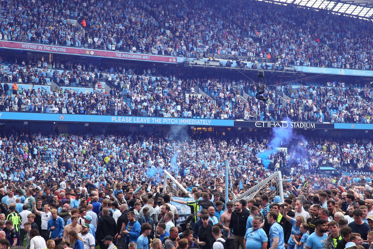 Footballtweet's tweet photo. 🚨 Manchester City have SOLD OUT of every ticket they have offered for all 19 Premier League home games this season.

✍️ @spbajko https://t.co/bBgFe7S4JJ