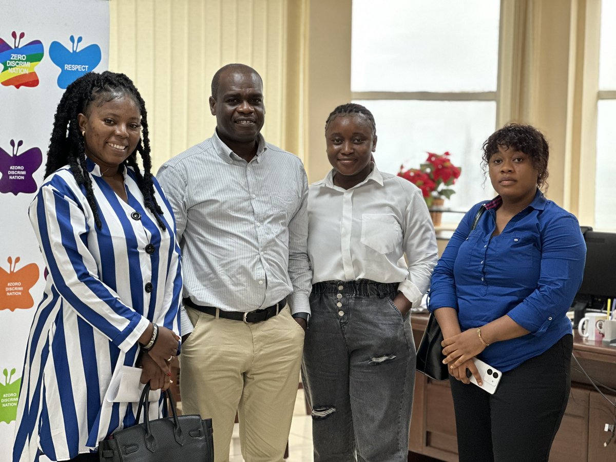 IsaacOffei11's tweet photo. Another great meeting with the West Africa Women and Girls Empowerment SL as we plan for the national conference on girl’s health summit on October 10. #empowering young women-led organization for Gender Equality and Women Empowerment @WestAfricaWome2 https://t.co/gksElGXTx0