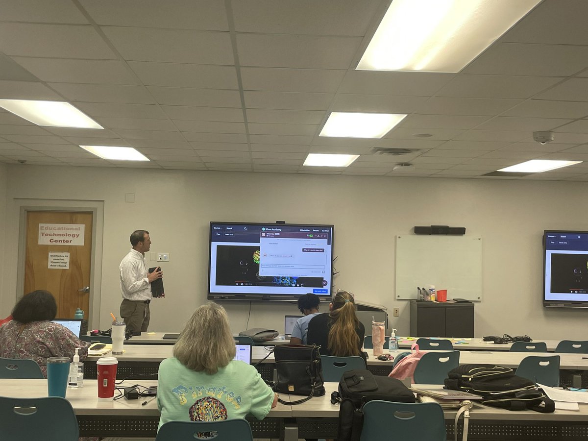 mrs_bwinston's tweet image. A.I. in the classroom? That’s right! @sp1vey is highlighting ways that teachers can use A.I as a resource! #AimForExcellence #LearningLeading @MCPSSInstTech