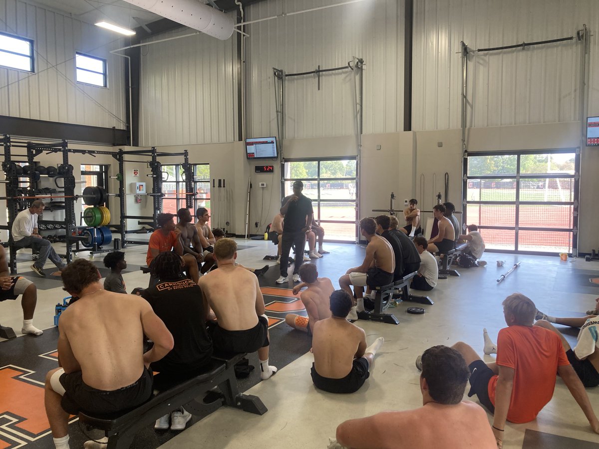 The commitment to service that  <a href="/WarrickDunn/">Warrick Dunn</a> ‘93 has shaped his life around serves as a model to our young men. We are grateful for him sharing his story and the high regard for his experience at Catholic High. 

 #GeauxBears