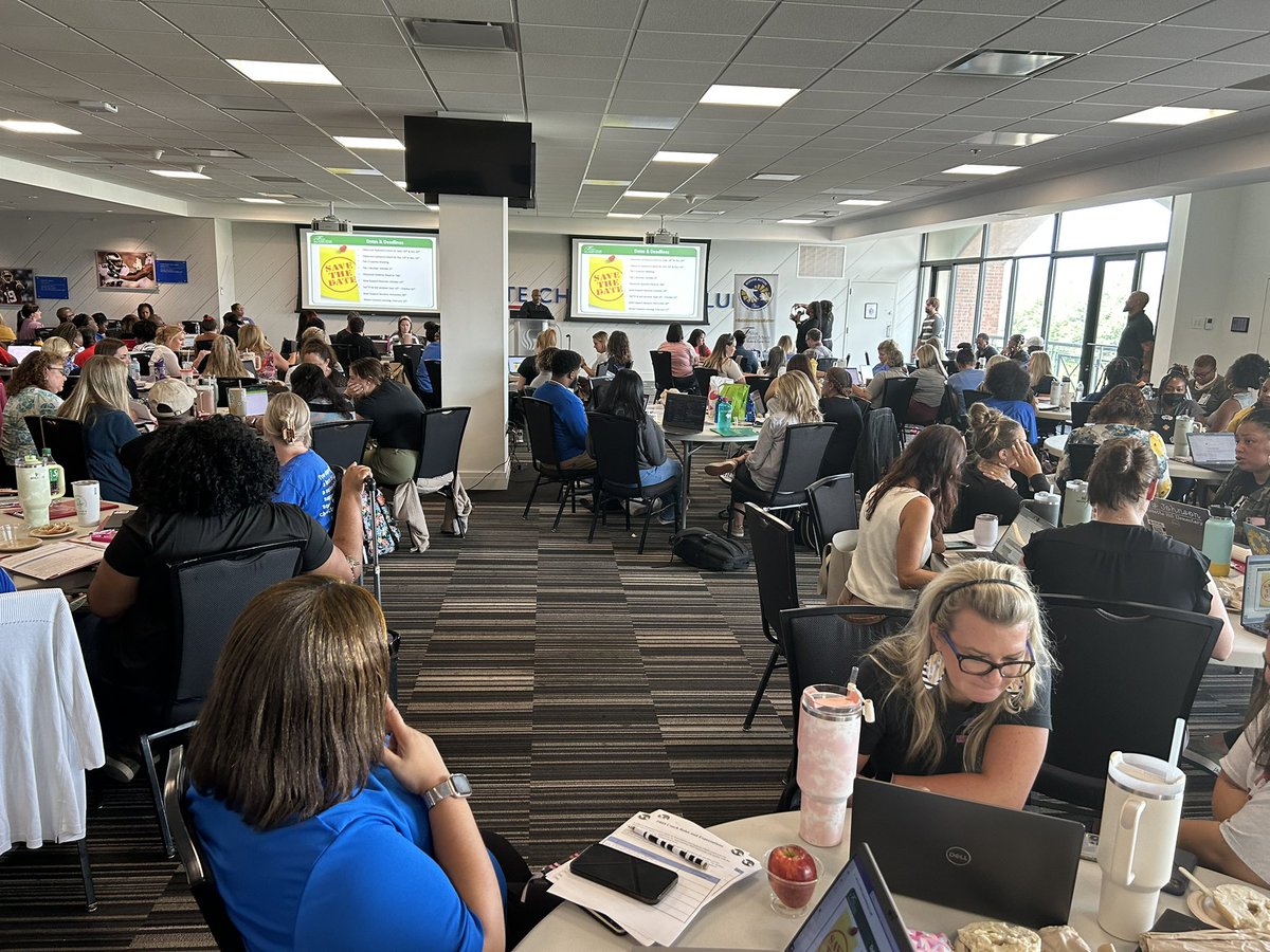 MarcquezHaley's tweet image. Great time today at our Fall PBIS Coaches Meeting! Our incredible PBIS Coach @aimee_range is continuing to lead this amazing work for our students and staff! @shavanda_toomer @nancy_lahey @alexbatesedu @fcspbis @PBISRewards #Distinguished #WildcatPride