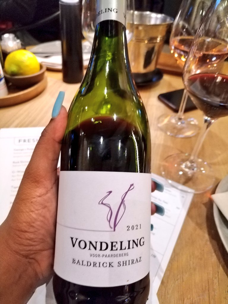 WinewithLebo's tweet photo. Dumelang, Happy #WineWednesday
What are you drinking on this Wine Wednesday?
#WinewithLebo https://t.co/qXELM4CXk3