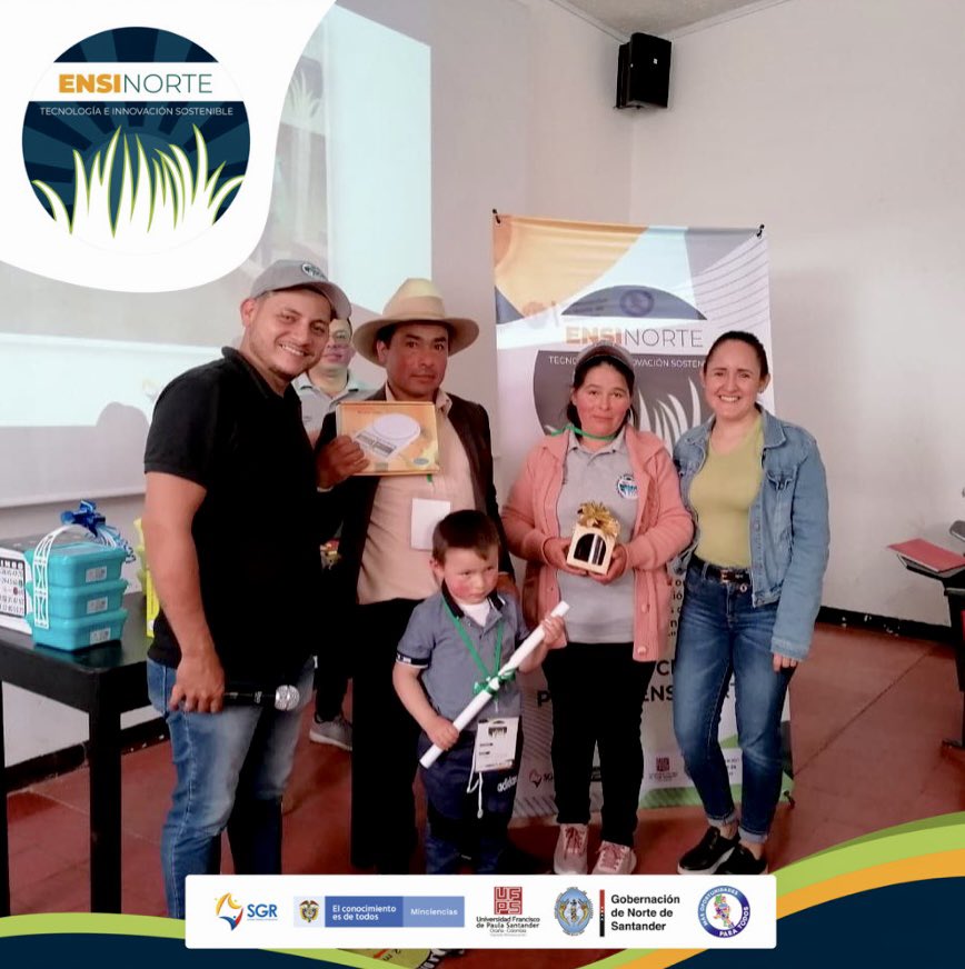 ensinorte's tweet photo. Así culminó el proyecto Ensinorte en el municipio de Pamplona, donde 17 familias se comprometieron logrando excelente resultados 👏🏻🍃

#ensinortetecnologíaeinnovación #ensilaje #ganaderia #forrajes #agricultura #alimentación #ganado #sostenibilidad #alimentaciónanimal #productiva https://t.co/viiZtJdSlJ