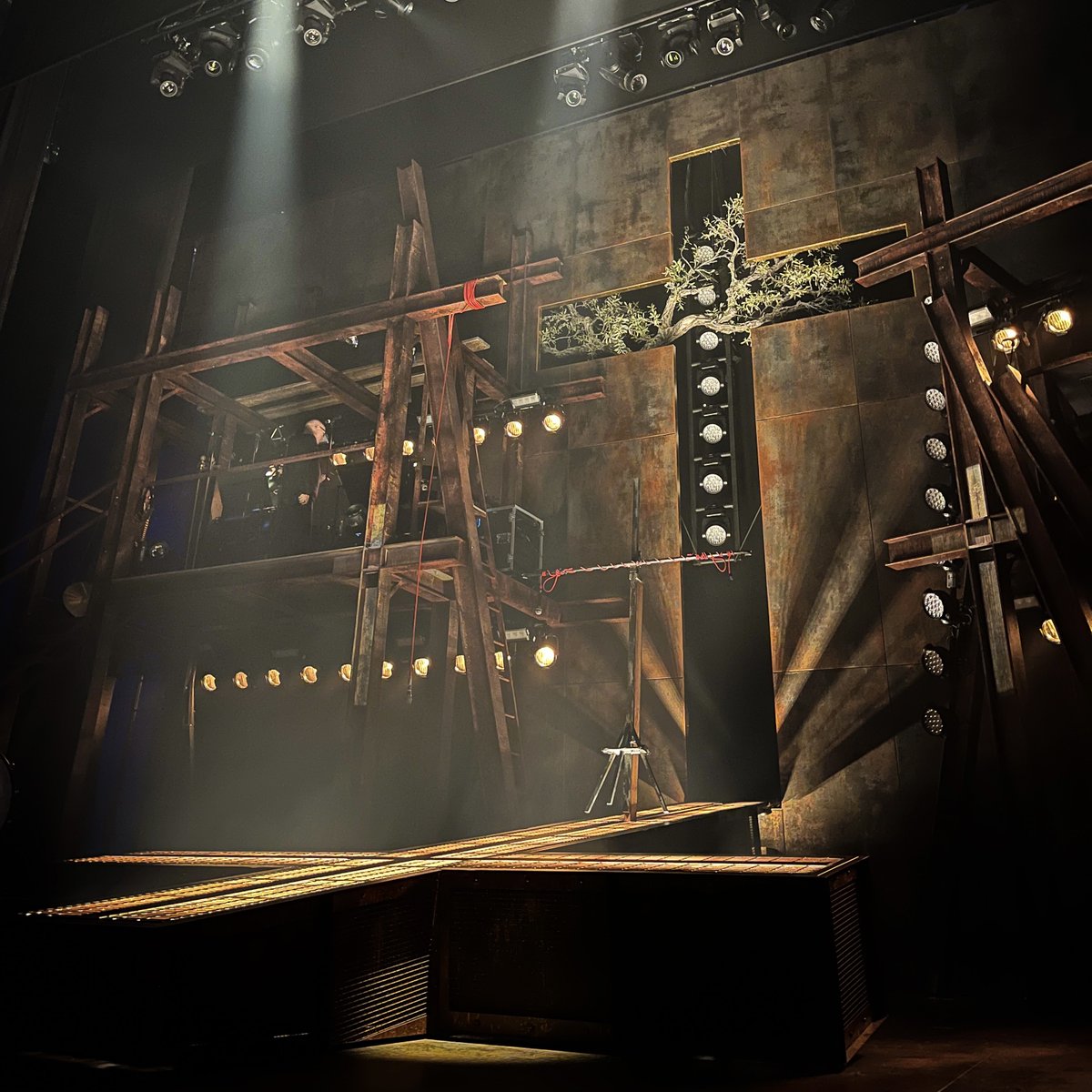 It's PRESS NIGHT in Jerusalem (Manchester)... "come on in for the best in town" 🤘🎸