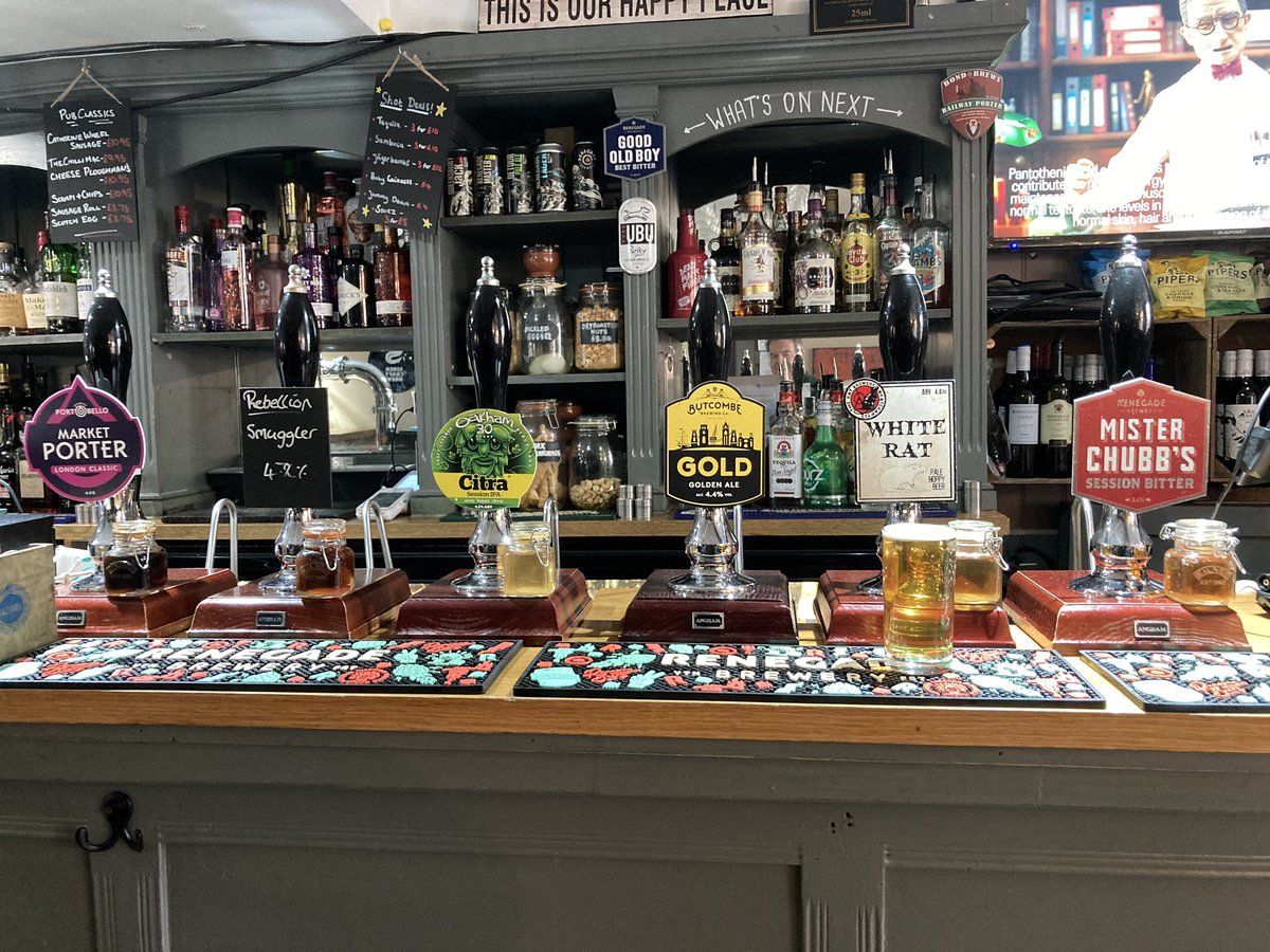 NewburyBeer's tweet photo. The Catherine Wheel, Newbury - 6 cask ales including #ratcrafted White Rat, Mr Chubb’s & Citra https://t.co/cBoPRp814Y