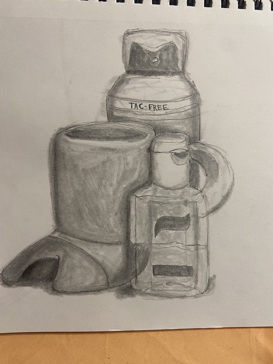 LightSpeedxDD's tweet photo. Current w.i.p assignment for 
my studio art class. 

#artist
#AppleEvent
#artcommunity https://t.co/3qkPkQ2GwK