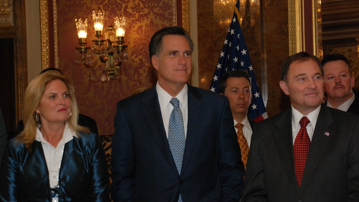 My friend, @SenatorRomney has served the citizens of Utah and is a leader who got things done in DC. He leaves a lasting legacy as a true statesman. Best wishes as he completes his exemplary service in the US Senate