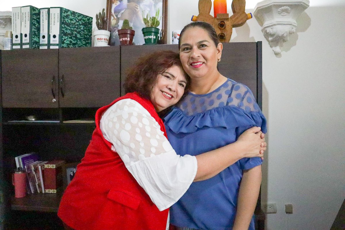 RayitoGaytan_'s tweet photo. Hoy es un día muy especial para mi ya que cumpleaños @DIPUTADACABORCA  amiga, compañera y hermana. Te deseo la mayor felicidad y que recibas muchas bendiciones. Sigamos siempre juntas trabajando por el bien del pueblo. https://t.co/AZCUeFJkUy