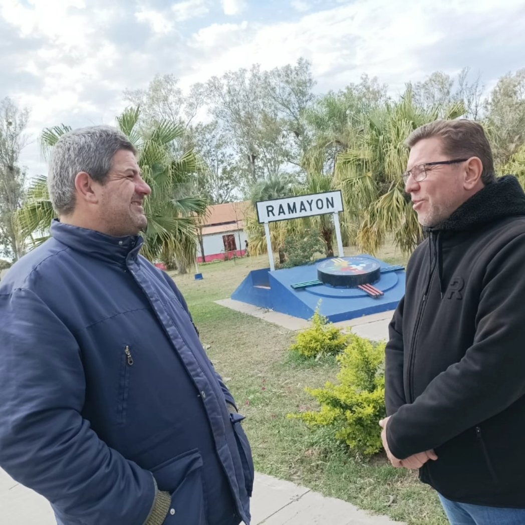 RodrigoBorla's tweet photo. #RAMAYON 📍 saludamos a Martín Truchet, electo Presidente Comunal. El #Cambio fue posible y con el equipo de él lo logramos. https://t.co/64xCp7qqDe