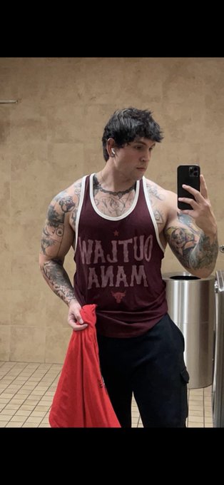 Bulking season https://t.co/WrhZxM1Pam