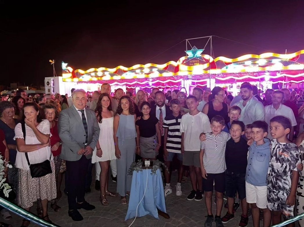CeipPurisima's tweet photo. El @ayuntamientolaalgaba inaugura la Feria de La Algaba homenajeando a nuestros alumnos ganadores del concurso Andalucía en un Mapa del @ieca_andalucia
Orgullosos de nuestro colegio. #ceippurísimaconcepción #inloveconelpurisima #andaluciaenunmapa
#feriadelaalgaba https://t.co/i9Mx0BchTy