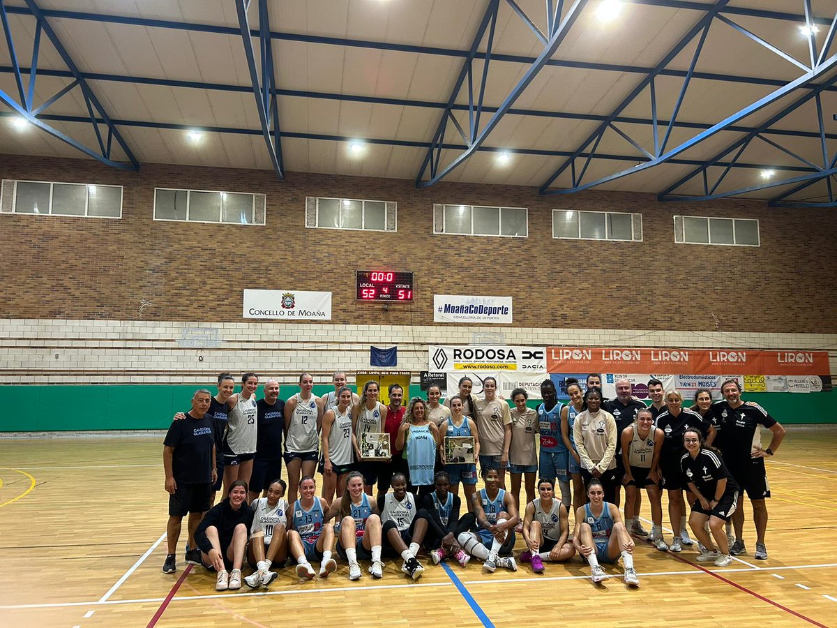 Cal_Gladiators's tweet photo. Thank you for having us @Celtabaloncesto 🤝 Best of luck for the season ahead!

#WeAreCaledonia #GoGladiators #BritishBasketball https://t.co/gsHumUqIpF