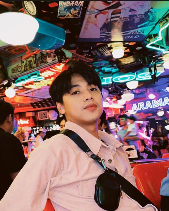 admiresbenedix's tweet photo. happy birthdayyy sa forever love ni user admiresbenedix — @BenedixRamos 🥳 manifesting more projects to comeeee and be happy always! ilysm ♡

HAPPY BENEDIX DAY
#HappyBirhdayBenedix #BenedixRamos https://t.co/rKSYQ57BFD