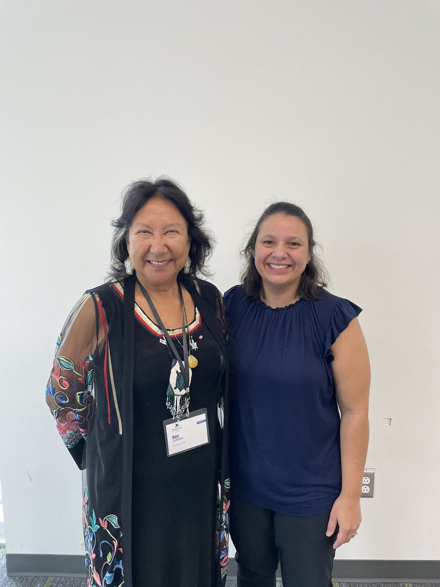 Thank you to Dawn GooGoo and Elder Ann Billibois for spending time with Dalhousie SON 3rd Semester Nursing Students today , Population Health Class @DalHealth @DalGradNursing @DalNursing @LnuNursing @DalHPI @Dal_IHIM @CASN43 @CINANurses