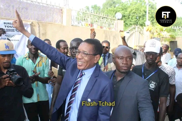D_Djombe's tweet photo. Cérémonie d'inauguration du siège National du parti paix et cohésion sociale (PCS) en présence de son président Moustapha Masri. https://t.co/rAo65nZwDV