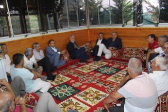 Resulozemin's tweet photo. (GADER) Gaziosmanpaşa Sultangazi Arnavutköy Adıyamanlılar Dernek başkanı olarak ve yönetim kurulu adına Sn vekilimize @MetinerBasin teşekkür ediyorum telefonu aradığımızda cevap veren vatandaşla ilgilenen bir insan bize böyle belediye başkanlar lazım. https://t.co/Z3cVqYUkew