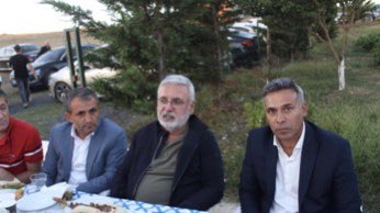 Resulozemin's tweet photo. (GADER) Gaziosmanpaşa Sultangazi Arnavutköy Adıyamanlılar Dernek başkanı olarak ve yönetim kurulu adına Sn vekilimize @MetinerBasin teşekkür ediyorum telefonu aradığımızda cevap veren vatandaşla ilgilenen bir insan bize böyle belediye başkanlar lazım. https://t.co/Z3cVqYUkew
