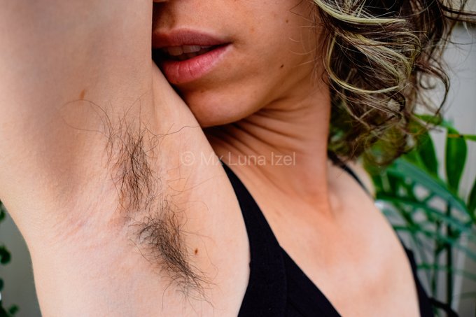 Do you love hairy armpits? I love to be unshaven. Here's an oldie but goodie photo set featuring my au