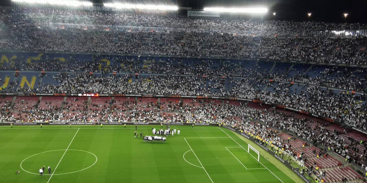 Los culés después de ganar dos partidos seguidos 5-0: cantan "ser del Barça es lo millor que hi ha"

Los culés después de caer en fase de grupos de champions: *dejan SOLOS a su equipo en su propio campo*

Jamás se olvidará.