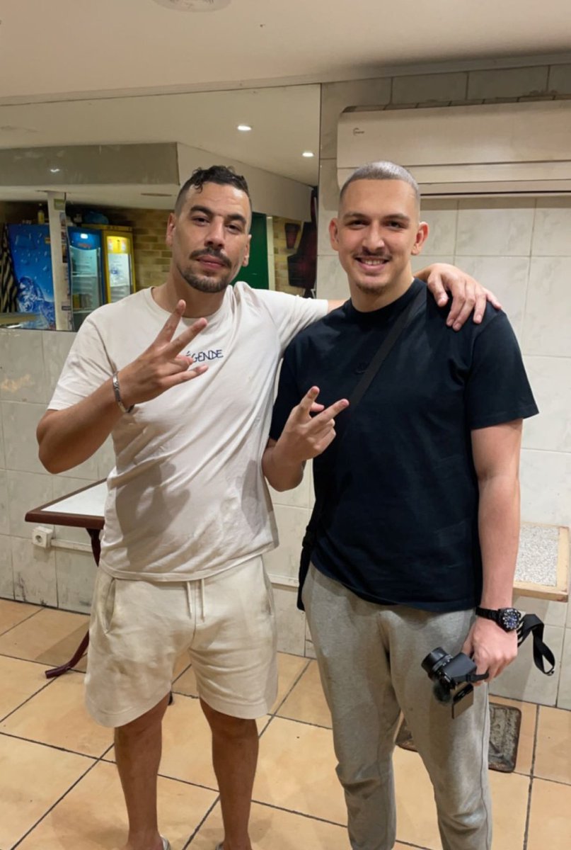 welemonstre's tweet image. Les deux MOONSTRES