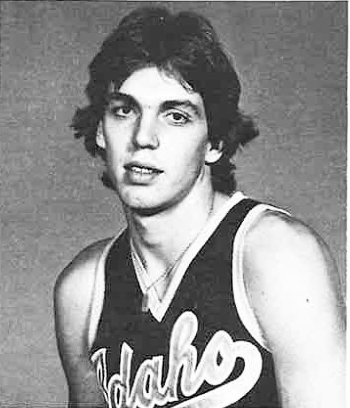 VandalHoops's tweet photo. HUGE congrats to former Vandal alum and current head coach of the Germany national team, Gordon Herbert for leading the squad to a FIBA World Cup title!

Herbert played guard for Idaho from 1979-82 and helped lead the 1981-82 team to the Sweet 16! 

🎥 (Magenta Sport) https://t.co/jbeLiCJqQj