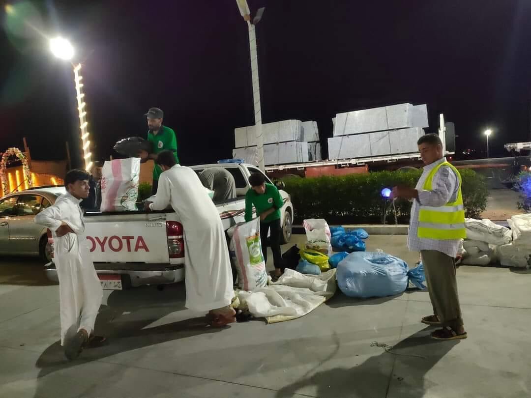 رغم الأزمة الاقتصادية التي تعصف بالشقيقة #مصر، إلا أن الدعم الشعبي والحكومي اللامحدود لمساعدة ضحايا طوفان #درنة سيظل نجمة لامعة في تاريخ البلدين المشترك والطويل 

الشعب الليبي لن ينسى وقفتكم أبداً
#ليبيا