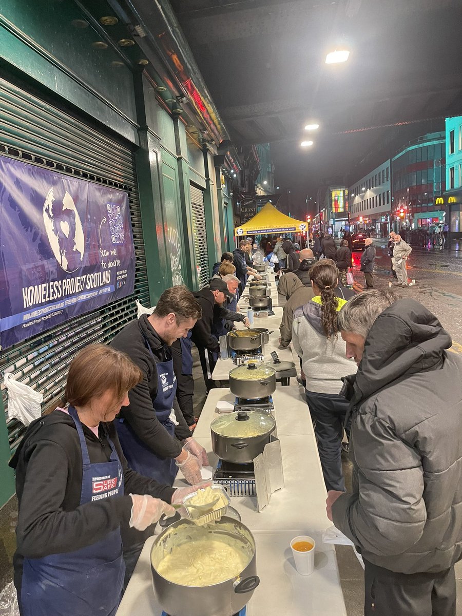 Busy night tonight in GLASGOW at our GLASGOW Soup Kitchen. #BusyNightInGlasgow
#GlasgowSoupKitchen #HelpingTheCommunity
#SoupKitchenVolunteers #GlasgowCharity
#SupportingThoseInNeed #CommunityAssistance
#GlasgowHomelessness #WeCareGlasgow
#MakingADifference