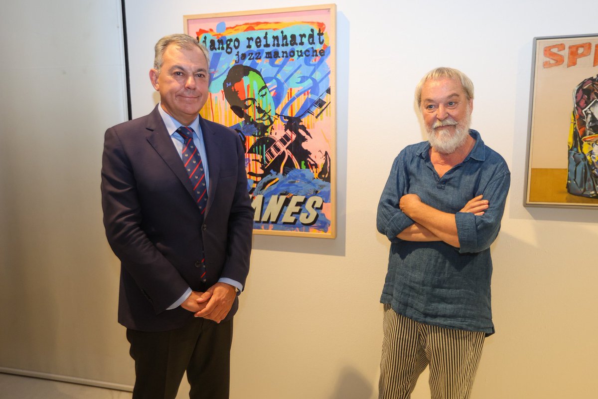 jlsanzalcalde's tweet photo. La @FundacionVMMP acoge desde hoy una maravillosa exposición de grandes artistas sevillanos a beneficios de la obra asistencial del @rociodetriana 

Un maravilloso compendio de arte que he tenido el honor de inaugurar y que puede visitarse hasta el 9 de noviembre. https://t.co/mxnQGNuYd0