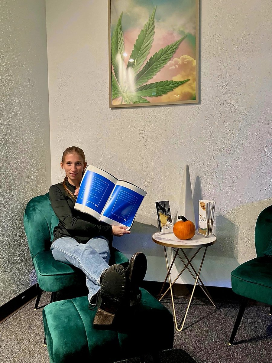 bodybymercury's tweet photo. Busted chillin' like a villain reading up on blue light therapy. https://t.co/l6FwN9GjoC