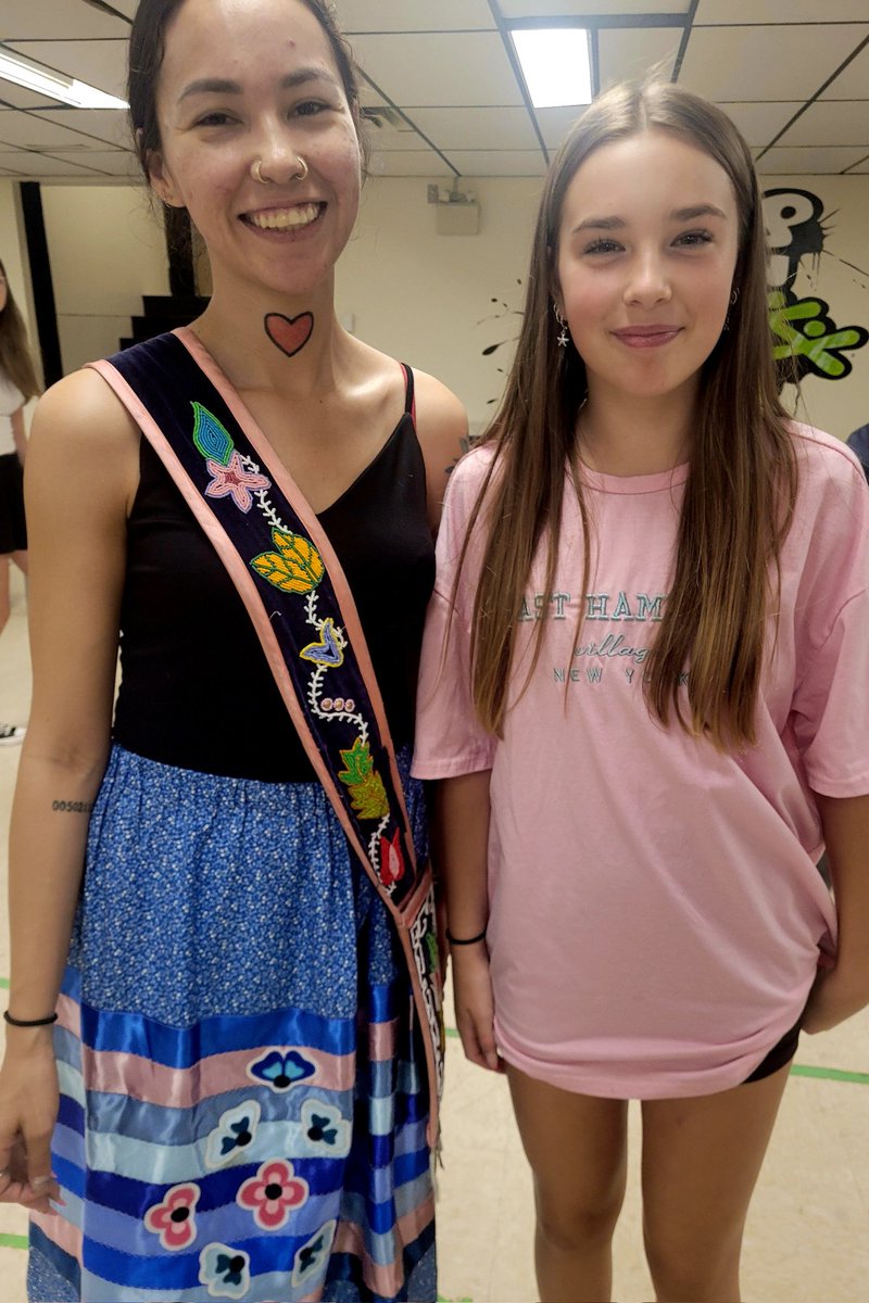 MiddleRiverview's tweet image. RMS students were able to visit &amp;amp;learn with powow &amp;amp; contemporary dancer Kyanna Kingbird while participating in an educational workshop. What an engaging opportunity for our RMS Community❤️
#Community 
#impactfest
@AnglophoneEast @MiddleRiverview