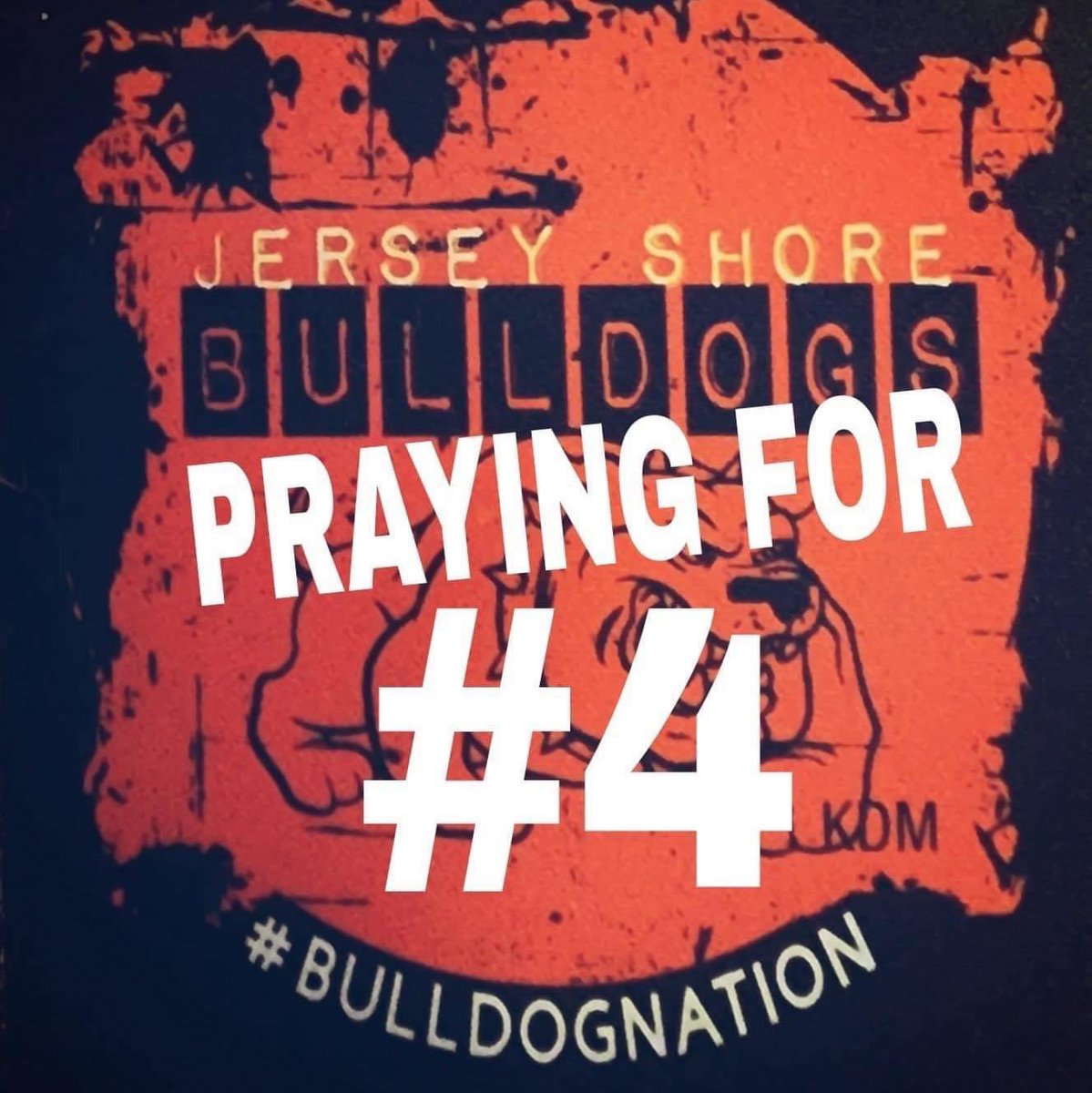 MalakiPuckey's tweet photo. Right on Coach!! Praying for Max! https://t.co/urg52fhoNq