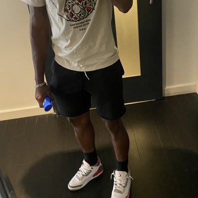 BrocksKeion's tweet photo. #NewProfilePic https://t.co/29OWTer7aw