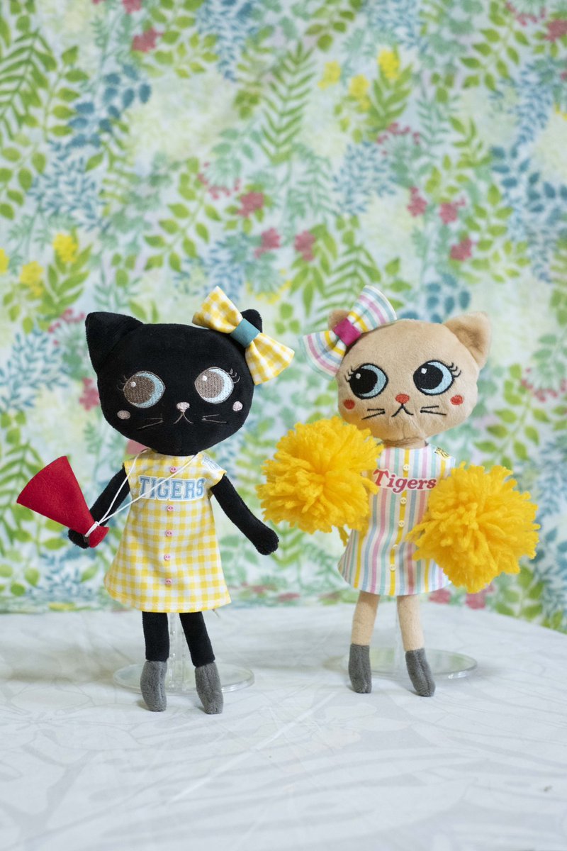 小さな応援団🐱🐱💕
頑張れ、阪神タイガース📣✨
#阪神タイガース 
#ARE 
#ninonyan
#ゆずなつ
<a href="/ninonyan1/">ninonyan</a>