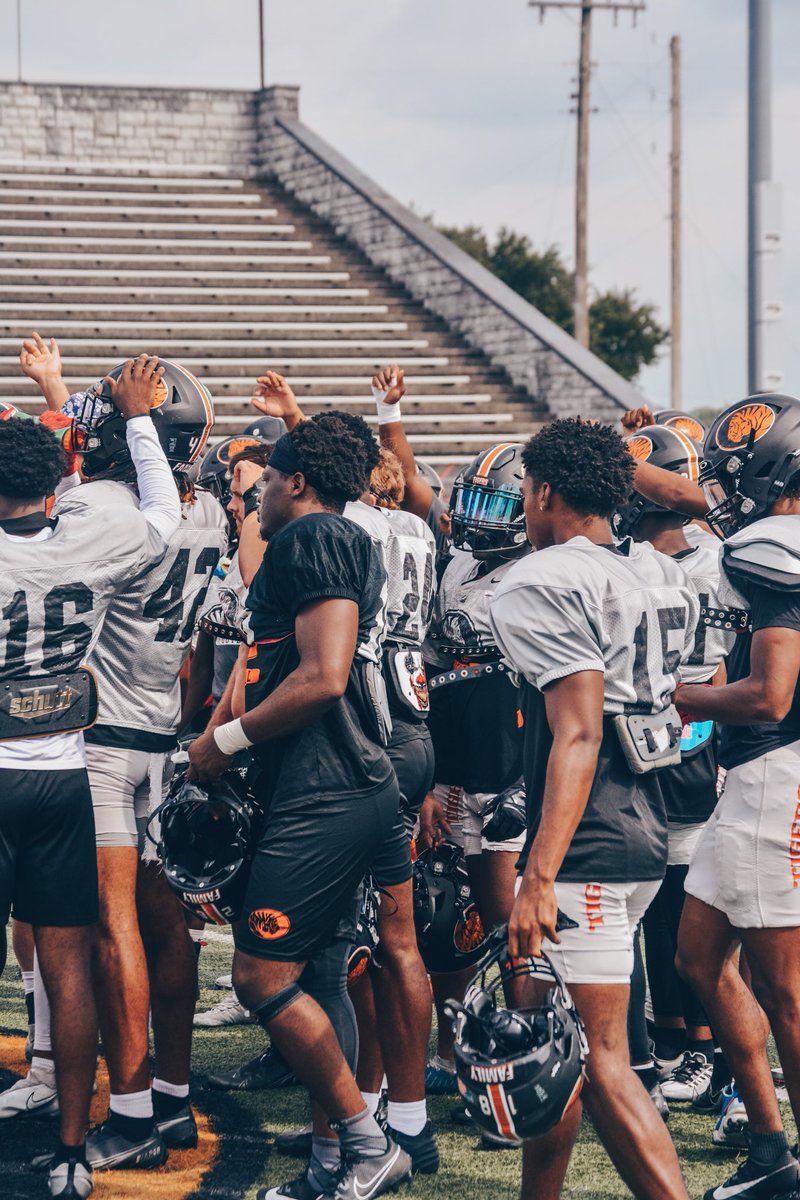 Back to work. #BeTheStandard 🐅🔥